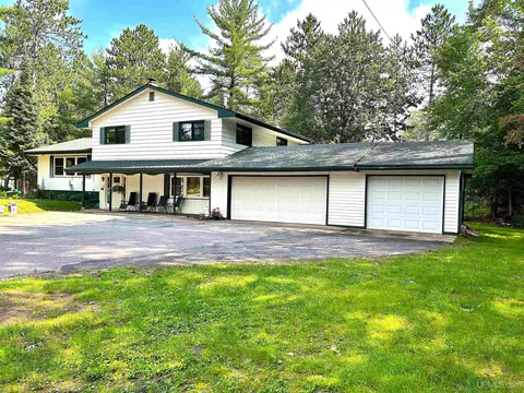 246 S S Riv, Gwinn, MI 49841