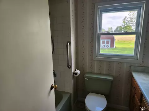 3242 Bluebush, Monroe, MI 48162 photo 9