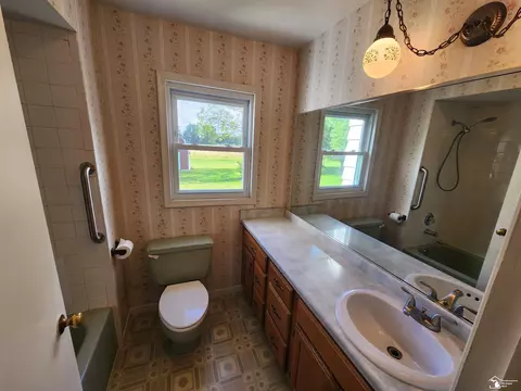 3242 Bluebush, Monroe, MI 48162 photo 10
