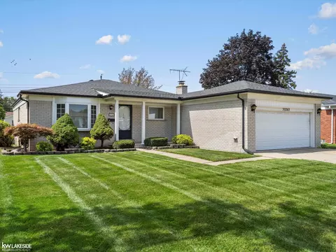 30343 Palomino, Warren, MI 48093