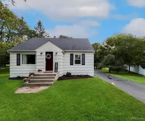 N195 West, Menominee, MI 49858