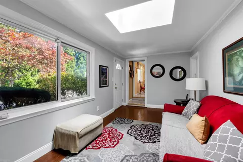 1500 Cook, Grosse Pointe Woods, MI 48236 photo 11