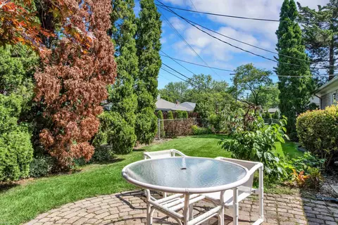 1500 Cook, Grosse Pointe Woods, MI 48236 photo 27