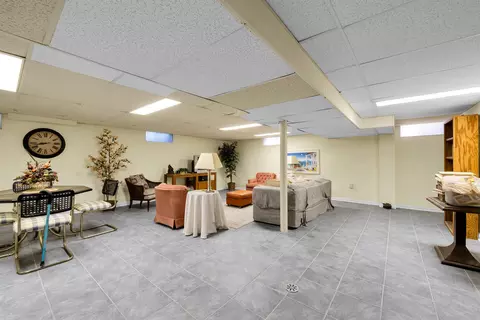 1500 Cook, Grosse Pointe Woods, MI 48236 photo 21