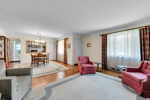 1500 Cook, Grosse Pointe Woods, MI 48236 photo 6