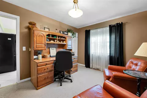 1500 Cook, Grosse Pointe Woods, MI 48236 photo 18