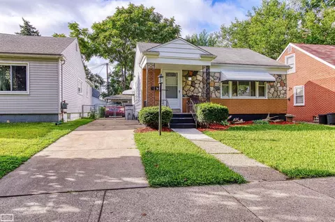 804 E Hayes, Hazel Park, MI 48030