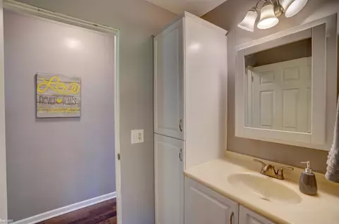 2460 Busch, Birch Run, MI 48415 photo 32