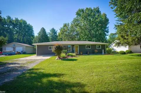 2460 Busch, Birch Run, MI 48415 photo 43