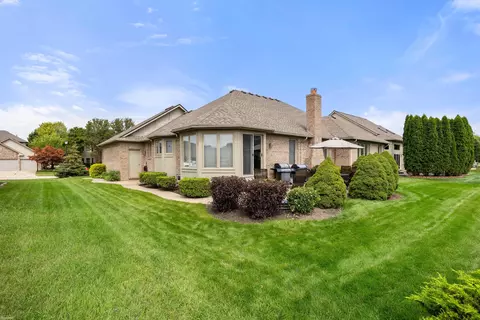 20564 Edinberg, Macomb, MI 48044 photo 9