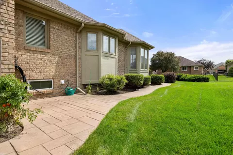 20564 Edinberg, Macomb, MI 48044 photo 5