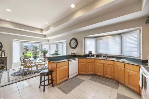 20564 Edinberg, Macomb, MI 48044 photo 22