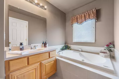 20564 Edinberg, Macomb, MI 48044 photo 34