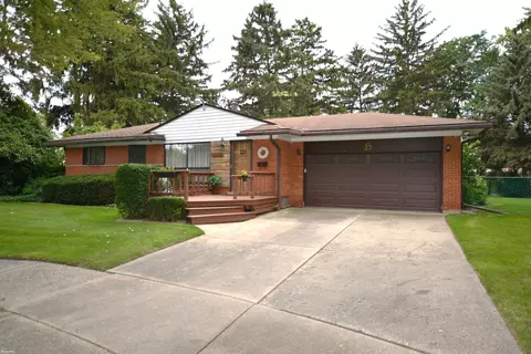 35563 Cordova, Clinton Township, MI 48035