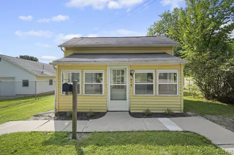 818 Howell, Adrian, MI 49221