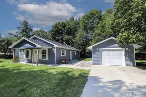 319 Rowe, Midland, MI 48640