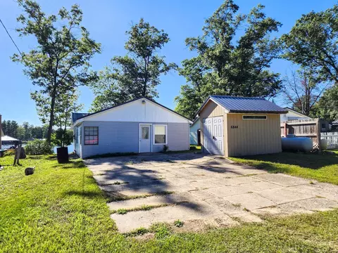 6844 Ridge, Harrison, MI 48625 photo 32