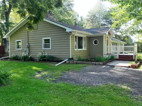 10522 Duffield, Montrose, MI 48457 photo 3
