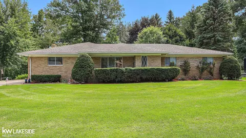 185 Montmorency, Rochester Hills, MI 48307