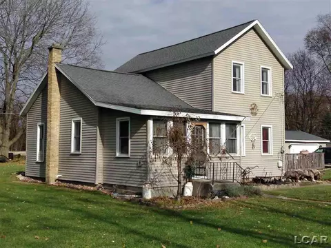 2448 Curtis, Adrian, MI 49221