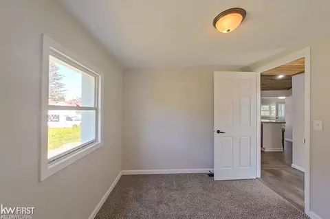 8129 N State Rd, Davison, MI 48423 photo 11