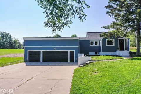 8129 N State Rd, Davison, MI 48423