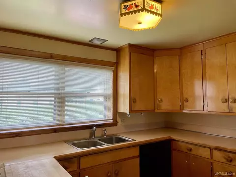103 E Main, Negaunee, MI 49866 photo 12