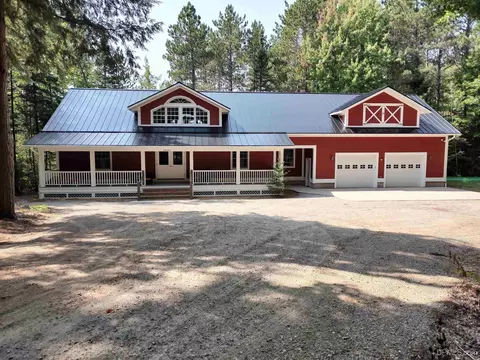 N4395 E Sister Lake, Wetmore, MI 49895