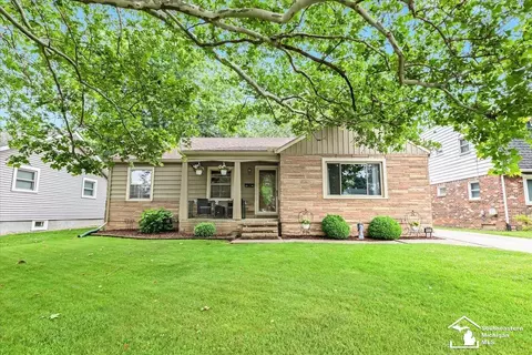 16551 Kennebec, Southgate, MI 48195