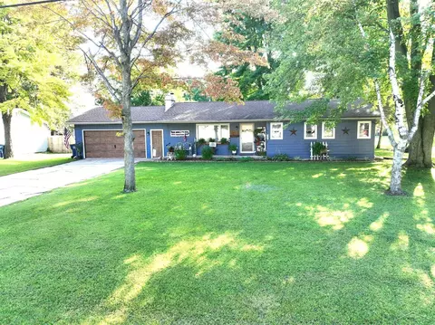 1942 Maitland Dr, Saginaw, MI 48609