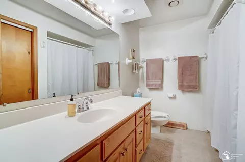 348 Ruff, Monroe, MI 48162 photo 32