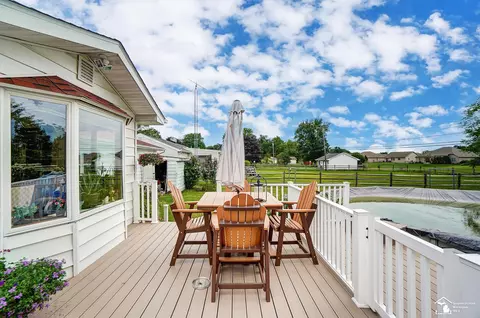 348 Ruff, Monroe, MI 48162 photo 41
