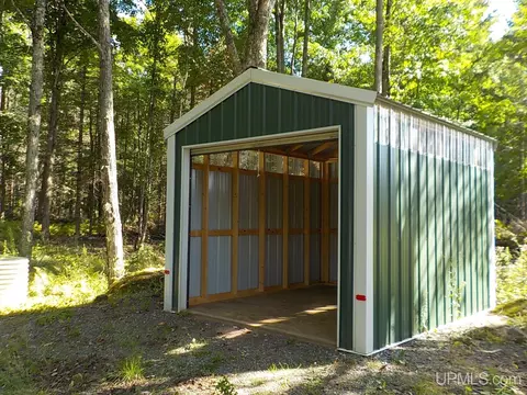 182 Wests, Amasa, MI 49903 photo 7