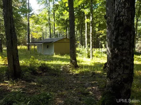 182 Wests, Amasa, MI 49903 photo 18