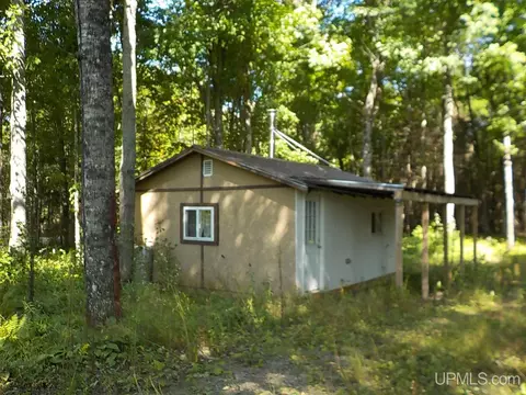 182 Wests, Amasa, MI 49903