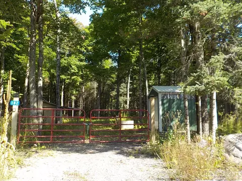 182 Wests, Amasa, MI 49903 photo 6