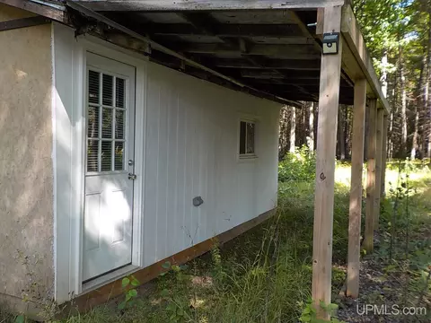 182 Wests, Amasa, MI 49903 photo 9