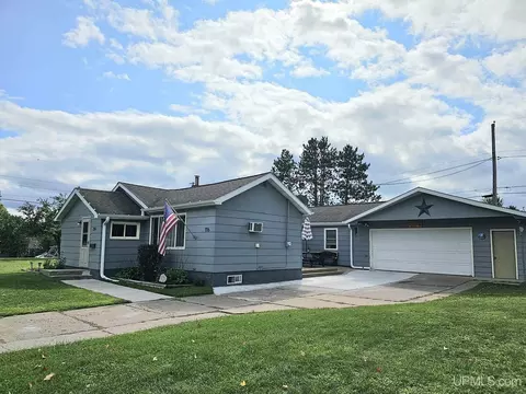 116 N Elizabeth, Kingsford, MI 49802