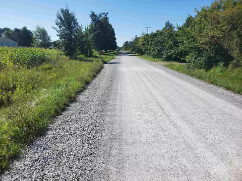 Brown Vl, Avoca, MI 48006 photo 6