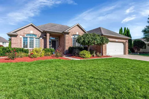 48034 Daisy, Macomb, MI 48044