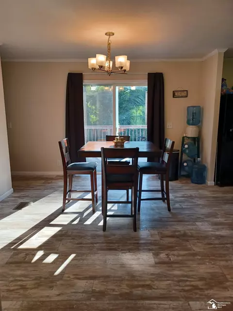 6762 S Ainger, Olivet, MI 49076 photo 9