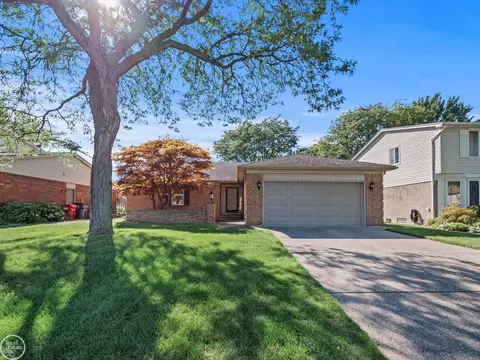 39863 Coalport, Clinton Township, MI 48038