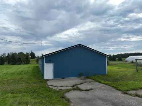 3210 Birch Run, Burt, MI 48417 photo 4