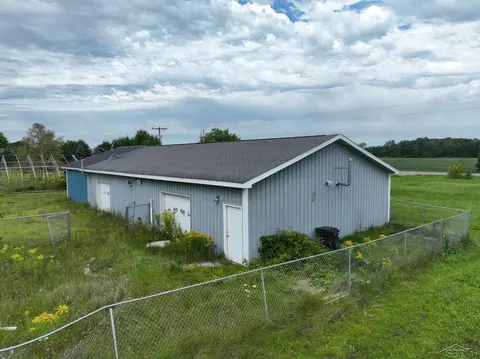 3210 Birch Run, Burt, MI 48417 photo 5