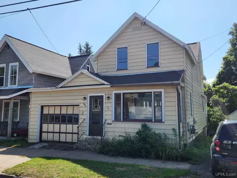 804 W Water, Hancock, MI 49930