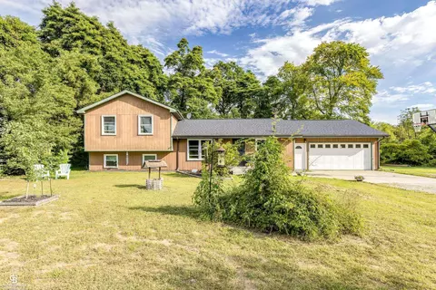 7888 Sparling, Wales, MI 48027