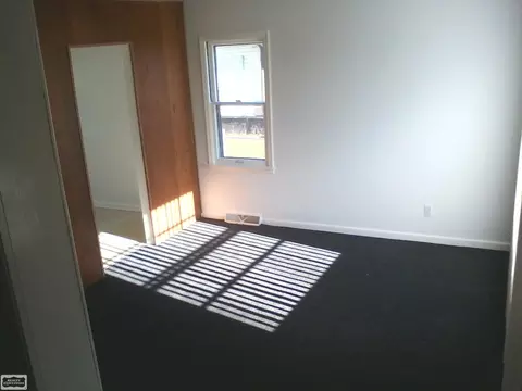 8041 Packard, Warren, MI 48089 photo 3