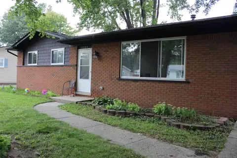 1044 Howard, Algonac, MI 48001 photo 2