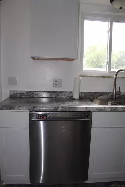 1044 Howard, Algonac, MI 48001 photo 10