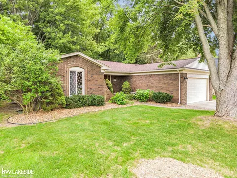 2415 Wortham, Rochester Hills, MI 48307